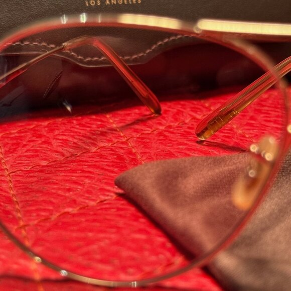 Oliver Peoples Rockmore Aviator – OV1218S‑0558 – Gold Frame & Pink‑Wash Lenses - Picture 4 of 4